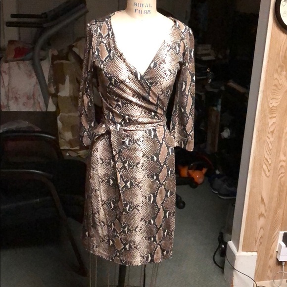 dvf New Julian Two Python Silk Jersey Dress sz 6 - Picture 4 of 8